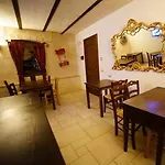 Del Castelvecchio 3*