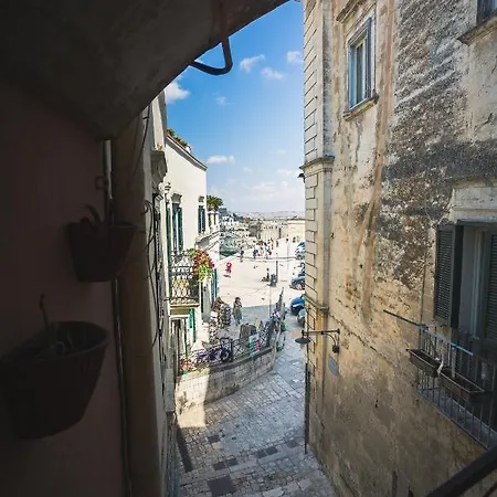 Del Castelvecchio Bed and Breakfast Ματέρα