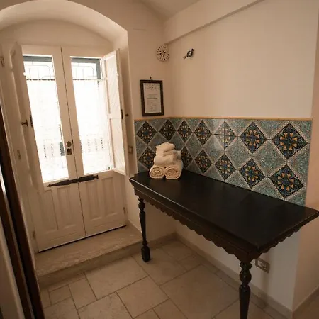 Del Castelvecchio Bed and Breakfast Ματέρα