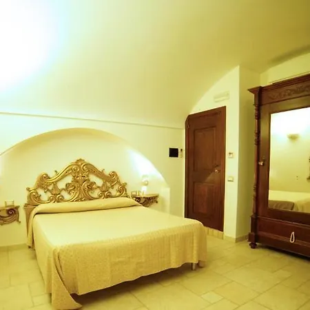 Del Castelvecchio 4*