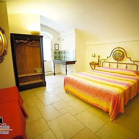 Del Castelvecchio Bed & Breakfast