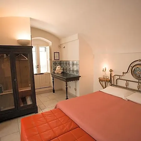 Bed & Breakfast Del Castelvecchio 3*