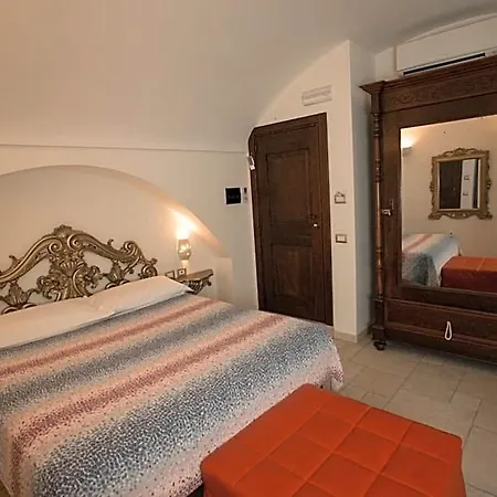 Del Castelvecchio Bed & Breakfast 3*