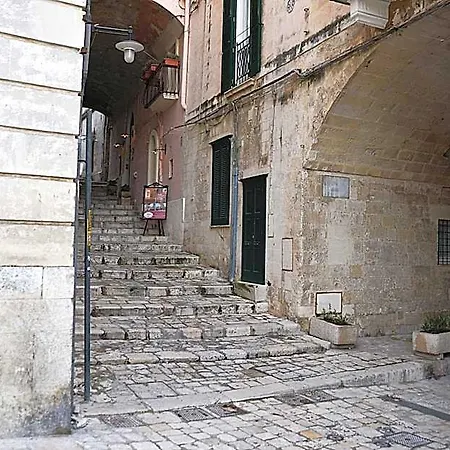 Del Castelvecchio 3*