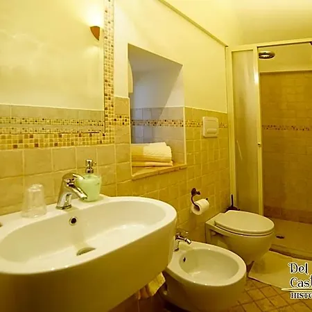 Del Castelvecchio 3*