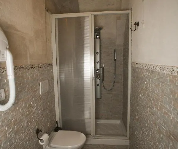 Alojamento de Acomodação e Pequeno-almoço Del Castelvecchio 4*